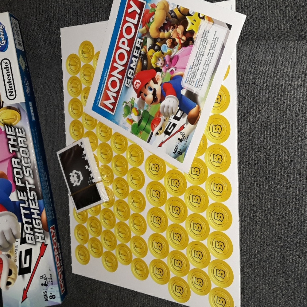 Monopoly Gamer Board Game, excellent condition, pieces new in plastic - Picture 4 of 13